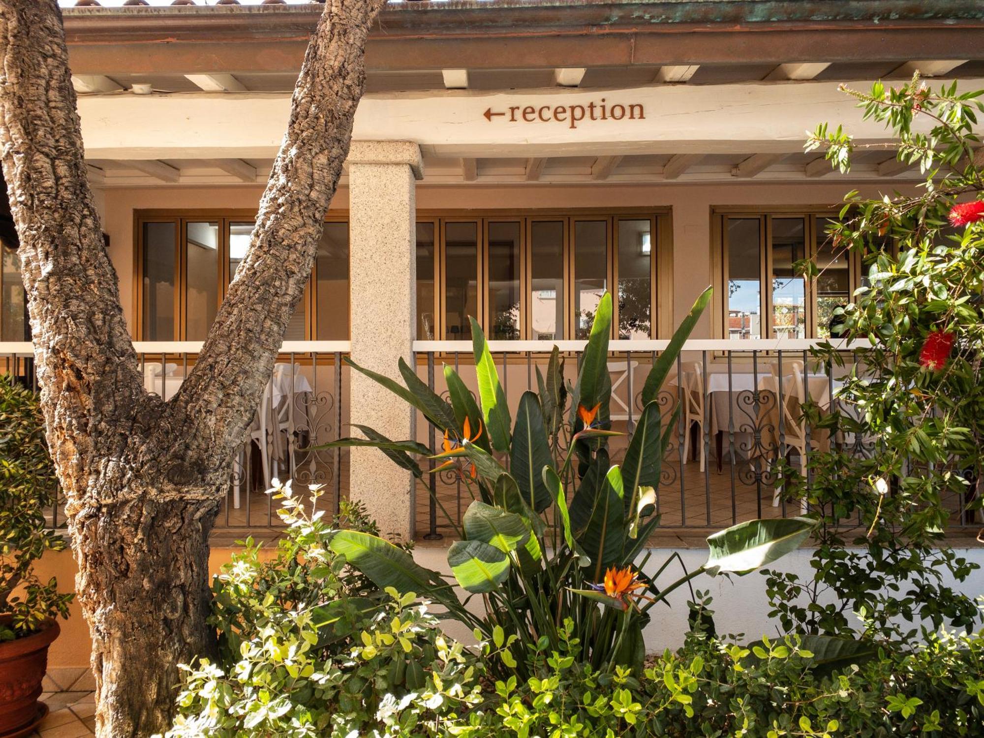 פוסאדה Hotel Donatella מראה חיצוני תמונה