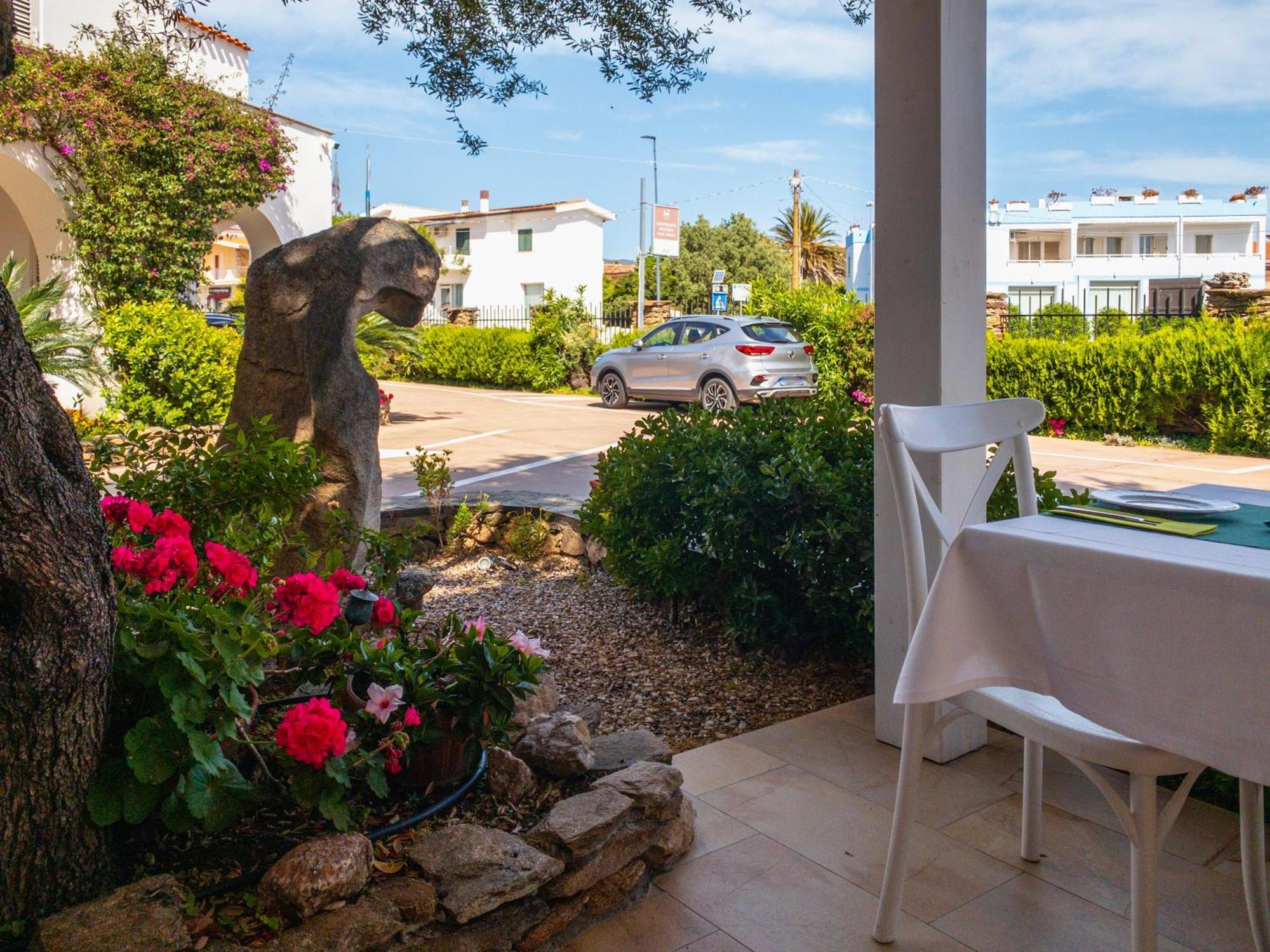 פוסאדה Hotel Donatella מראה חיצוני תמונה