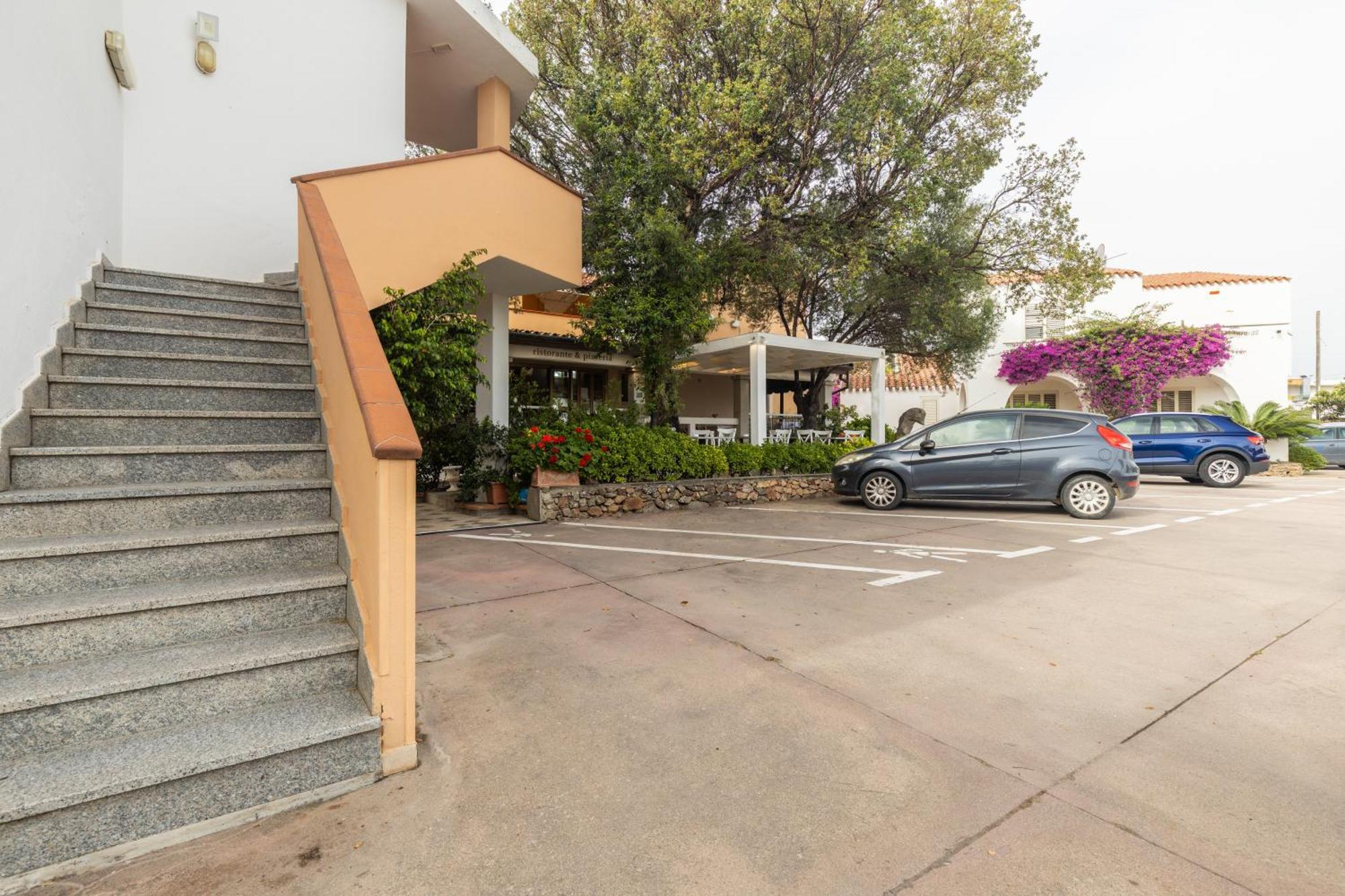 פוסאדה Hotel Donatella מראה חיצוני תמונה